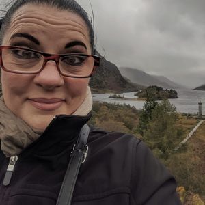 Meet your Posher, Yvette